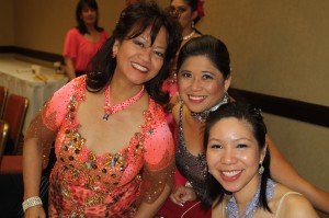district showcase dancers women